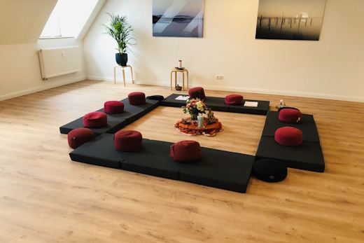 Körpertherapie-Gruppe Hamburg-Volksdorf Gruppenraum